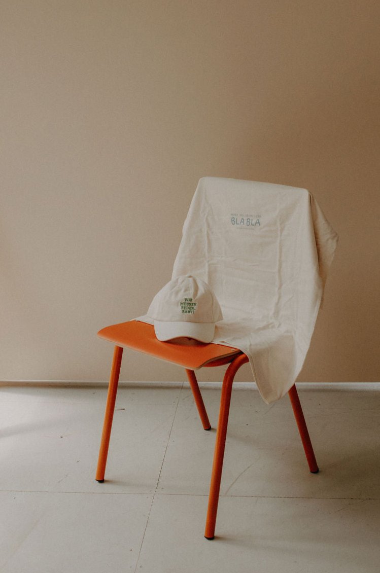 Oversized T-Shirt "more inclusion, less blabla"